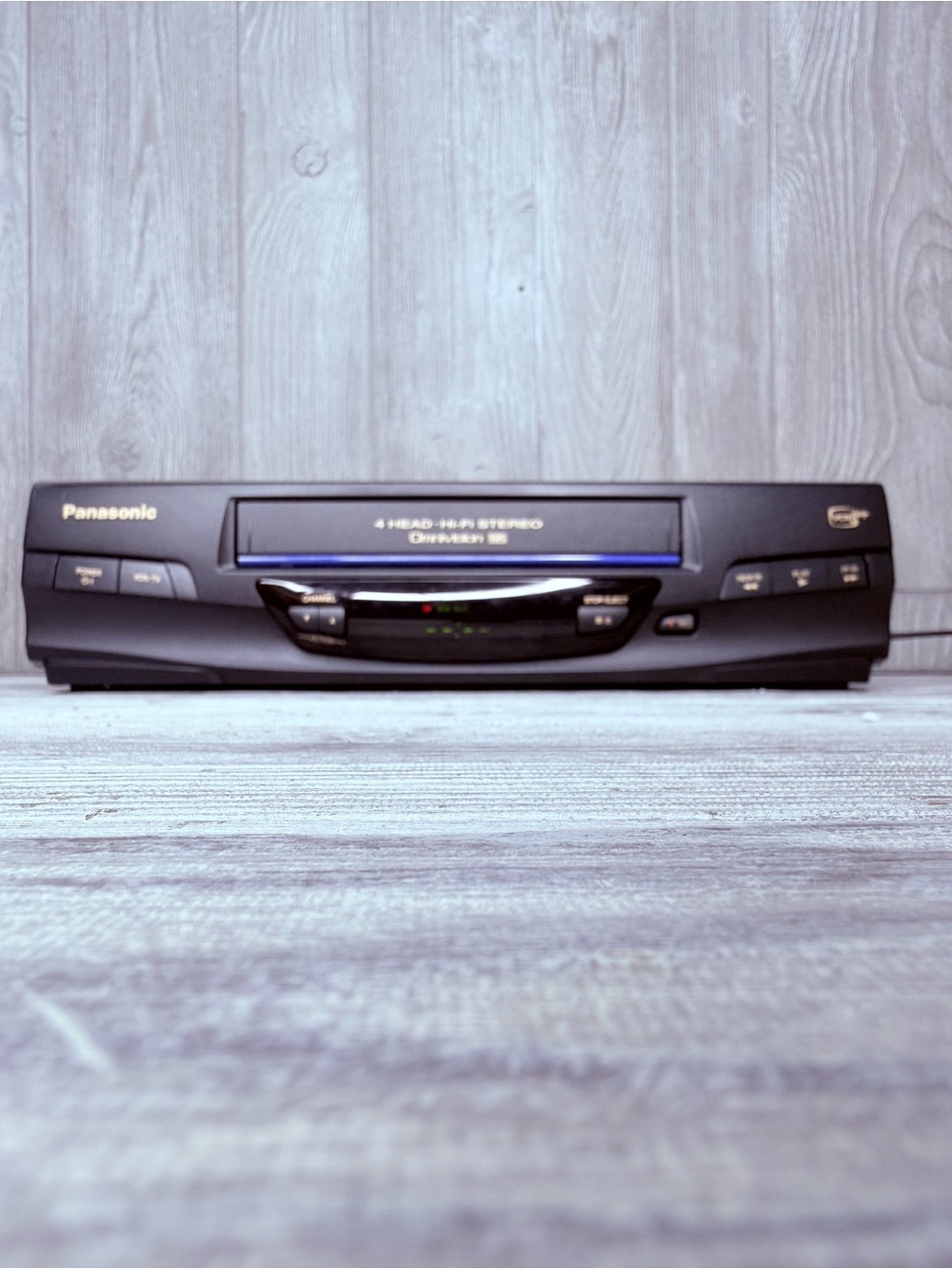 Panasonic PV-V4520 4-Head OmniVision VHS VCR tested works electronic retro